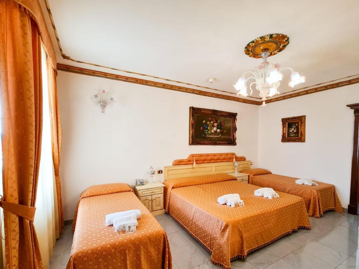 Euro Hotel Iglesias Εξωτερικό φωτογραφία