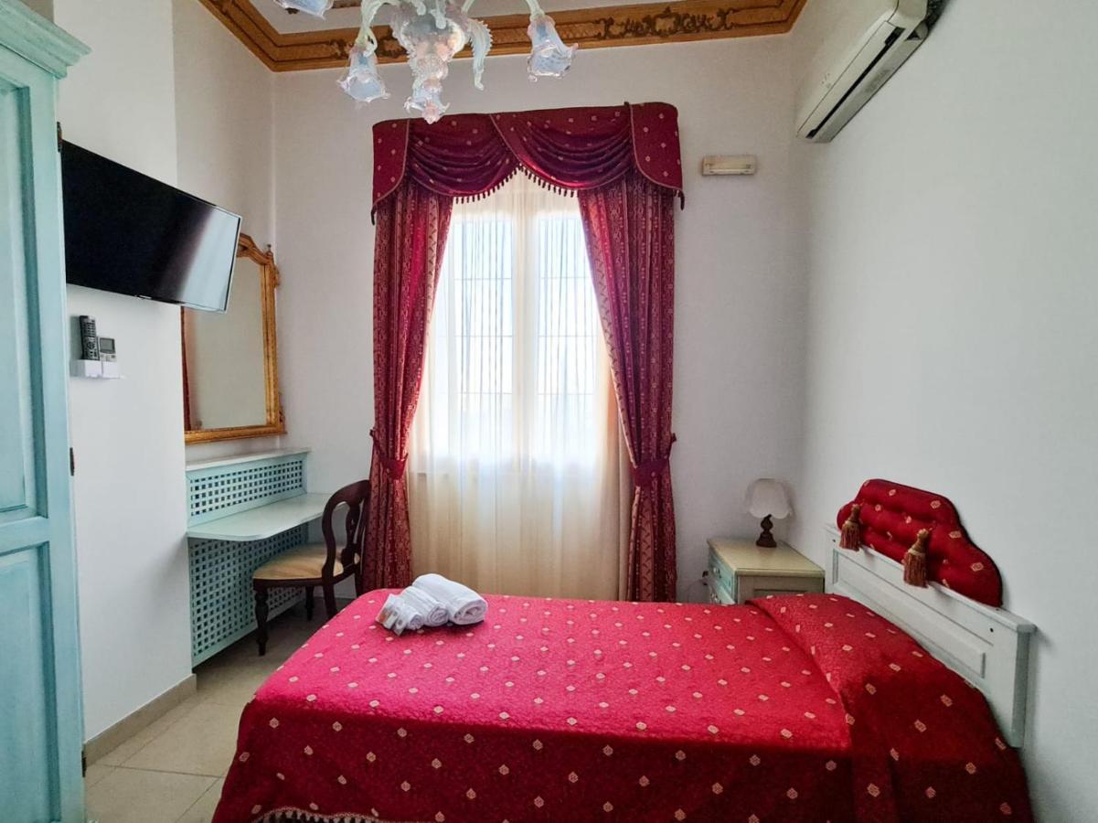 Euro Hotel Iglesias Εξωτερικό φωτογραφία