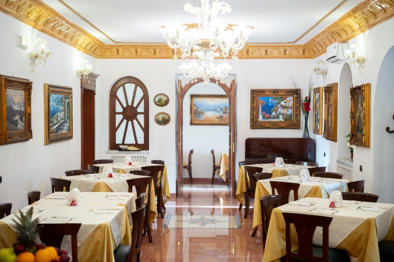 Euro Hotel Iglesias Εξωτερικό φωτογραφία